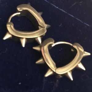 Stainless steel huggies